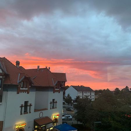 Moderne 4 Zimmer Apartment Mit Bergblick Stadtzentrum Contactless Check-In Gehrden  Kültér fotó
