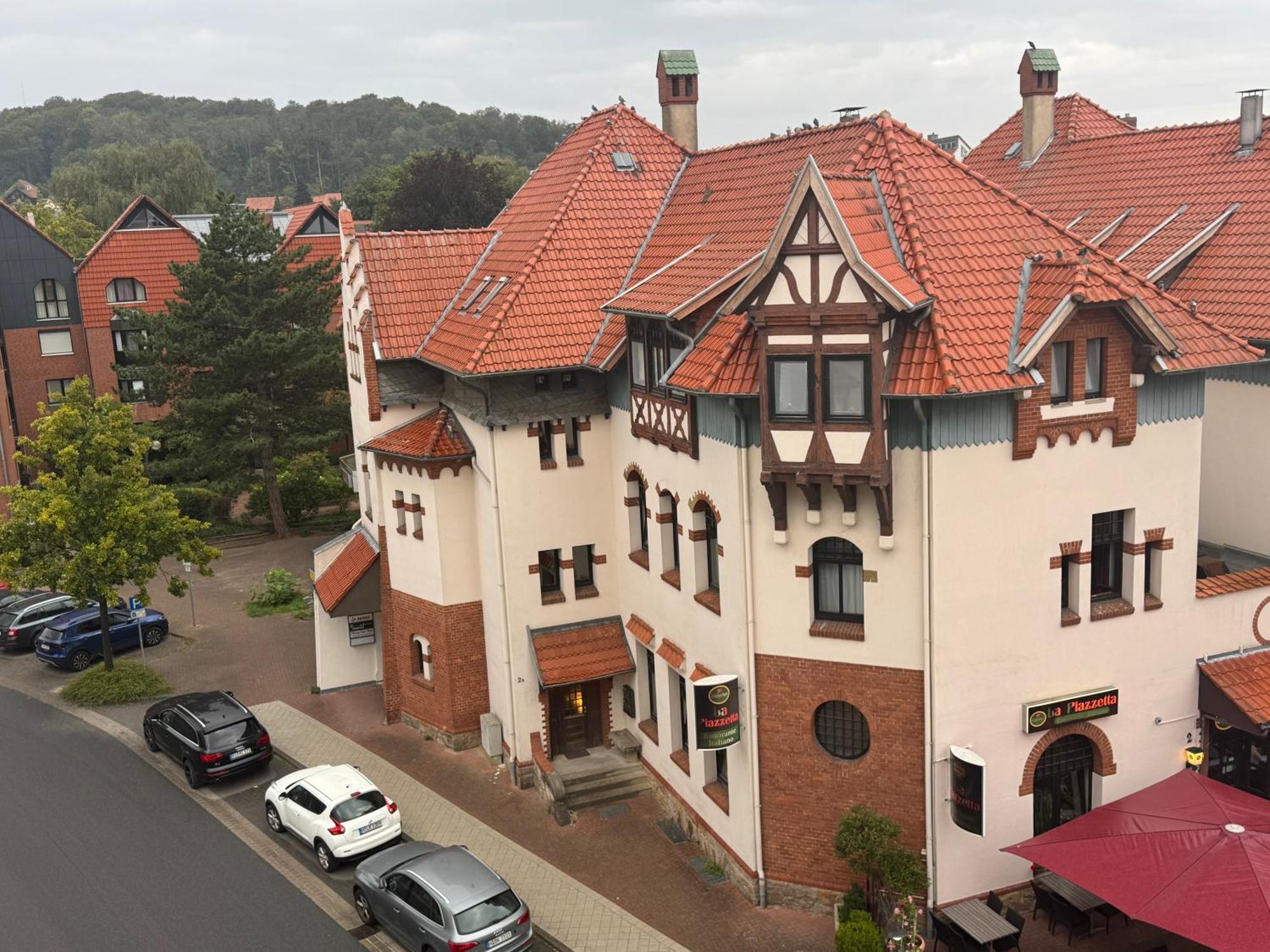 Moderne 4 Zimmer Apartment Mit Bergblick Stadtzentrum Contactless Check-In Gehrden  Kültér fotó