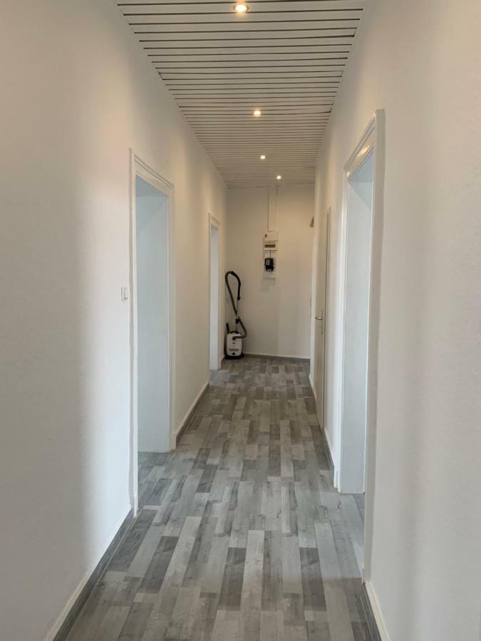 Moderne 4 Zimmer Apartment Mit Bergblick Stadtzentrum Contactless Check-In Gehrden  Kültér fotó